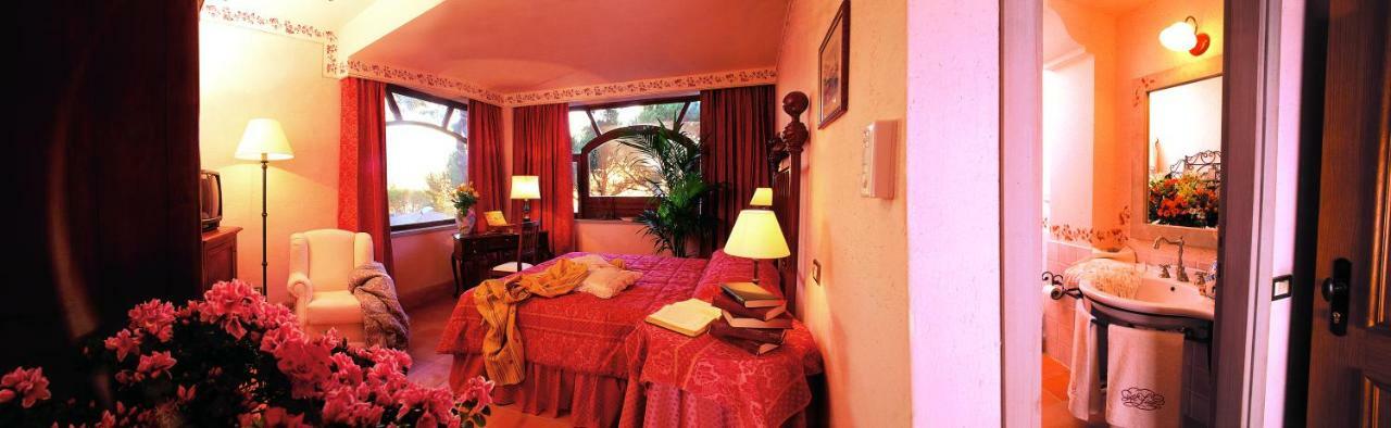 Hotel La Locanda Dei Ciocca Grottaferrata Buitenkant foto